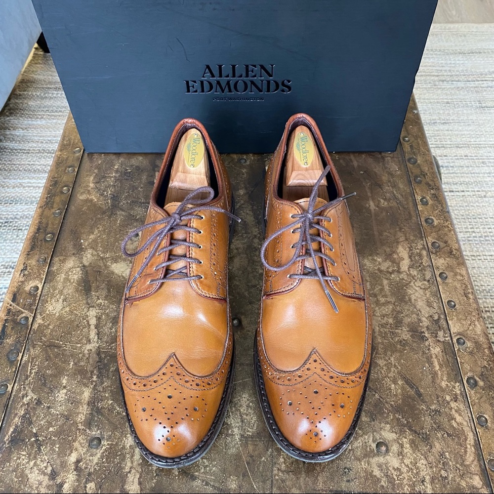 Allen Edmonds McAllister Wingtip Oxford with Dainite Rubber Sole - Picture 6 of 10
